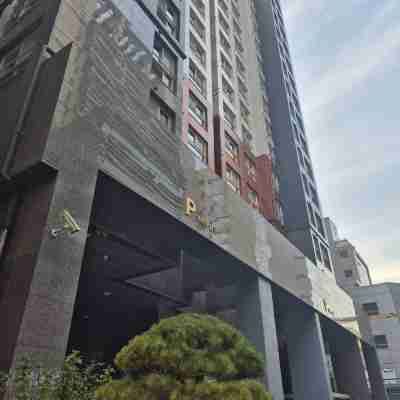 Hotel TRAVELUS Myeongdong Hotel Exterior
