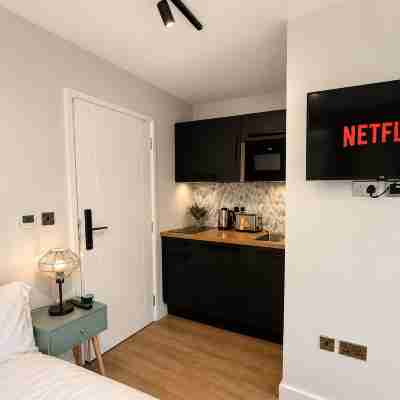 Unique Studio in the Heart of Hounslow! Rooms