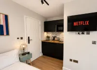 Unique Studio in the Heart of Hounslow! - ห้องครัว