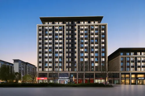LANOU Shangpin Hotel (Luoyang Peony Square Zhoushan Avenue)