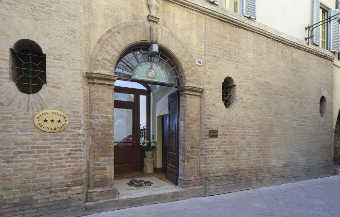 Palazzo Brunamonti Boutique Hotel