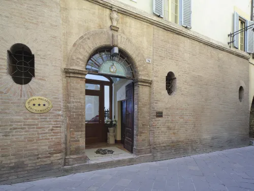 Palazzo Brunamonti Boutique Hotel