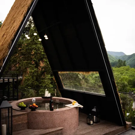 Shanye Laixi · COMENOOK · Hilltop Garden · Tidal Waterfall Pool Manor