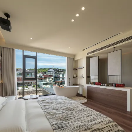 Susuli · Déjà vu · Star Sky Rooftop Pool · Riverside Elegant Villa (Moon Bay Scenic Area)