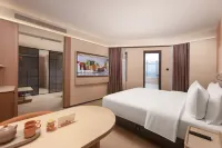 Orange Hotel (Qingdao Golden Lion Plaza Branch, Shilaoren Seawater Bathing Beach) - Balcony