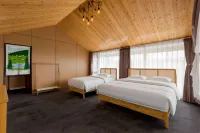 Jiuyue Luxury Boutique Stay (Saihanba Yudaokou Grassland Scenic Area) - พร้อมระเบียง