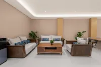 Jiuzhang Yuntai Hotel - 2 ดาว