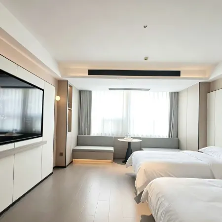 Junlai Hotel (Luohe East Bund) Commercial Plaza