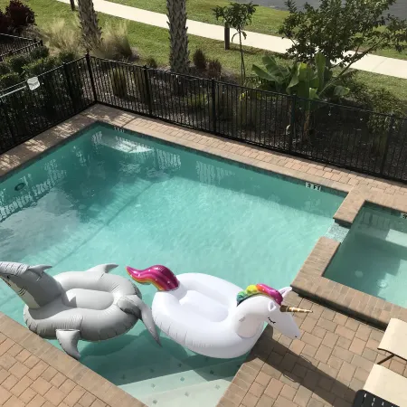 Margaritaville 7BR | Heated Pool | Lake Sunsets