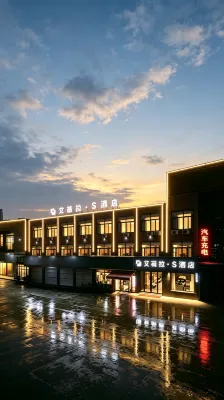 elvira S Hotel (Zaozhuang Yicheng Jiefang South Road) - parking