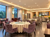 Kangba Zangyi · Garden Hotel (Yajiang 318 National Highway) - Pet friendly