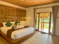 ไปนอน รีสอร์ท เกาะลันตา - ที่มีที่จอดรถ