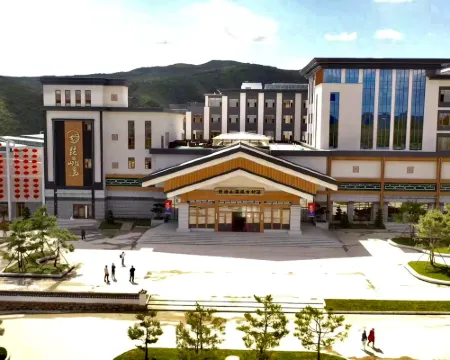 Piyanshan Hot Spring Hotel Hotels in Longjing