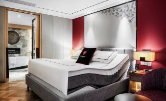 Suzhou Tonino Lamborghini Rosso Hotel
