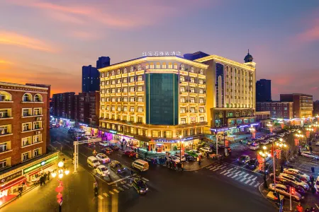 Ruby Elegant Hotel (Xinjiang International Grand Bazaar Erdaoqiao Subway Station) Отели рядом с достопримечательностью «Xinjiang Institute of Engineering»