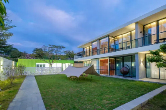 Xunliao Bay Parallel Holiday Villa Hotels near TianHouGong LingNan MinSu WenHua Jie