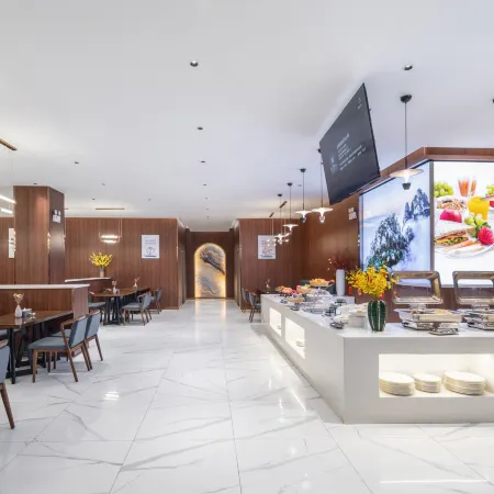 JunPin Luxury Hotel
