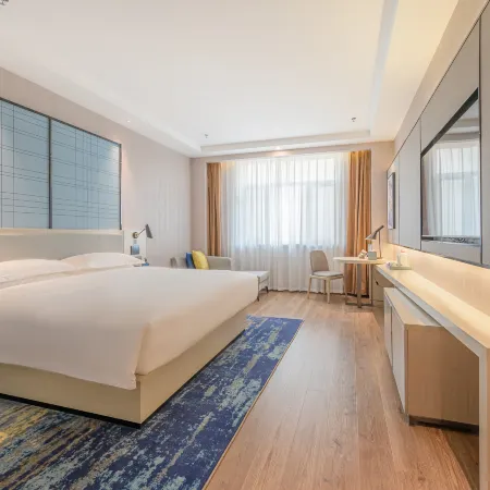 Echarm Hotel (Zhangye West Railway Station Bell Tower Area)