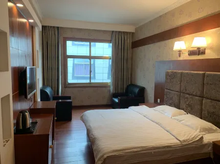 Jintai Hotel Отели рядом с достопримечательностью «Hipparion Fossil»