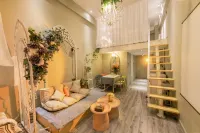 Haifei Hotel (Zhengzhou Erqi Square Dennis David City Branch) - Balcony