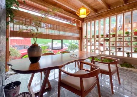 Shennongjia Xiju homestay Отели рядом с достопримечательностью «Muyu Town»