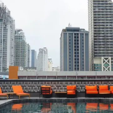 Ramada Graand Swiss Sukhumvit 11 Отели рядом с достопримечательностью «Торговый центр Terminal 21»