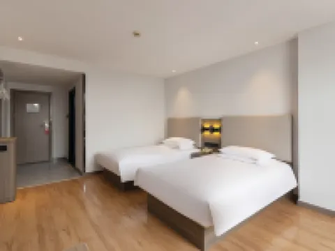 Shell Hotel (Xuzhou Xinyi Nanjing Road Railway Station) Hotels in Xinyi