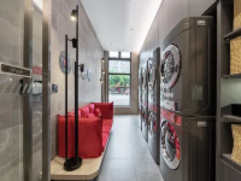 Ibis Hotel (Shanghai Hongqiao Railway Station) Hotels in Shanghai