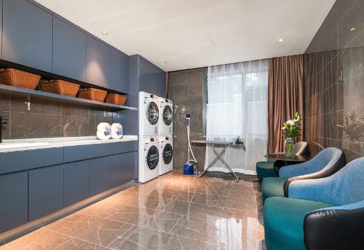 진장 인 상하이 츠펑 로드