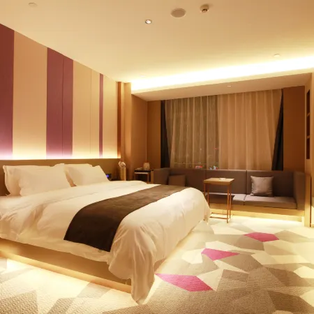 Yuefeng Hotel (Shouguang International Convention and Exhibition Center)
