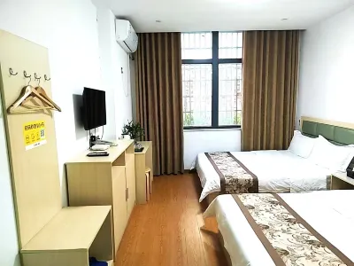 Mall as a guesthouse Hotels near Shangcheng Cultural Center