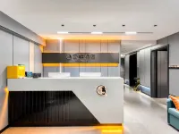 QiXi Hotel (HaXi Wanda Plaza High-speed Railway Station) Hotel dekat Stasiun Kereta Harbin Barat