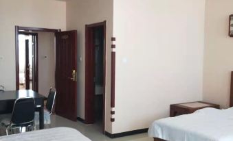 Zhenglan Qijiatai Business Hotel