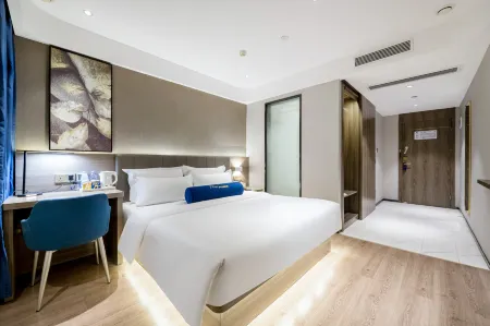 7 Days Premium Flagship Store (Shenzhen Science and Technology Park Gaoxin Garden Subway Station)