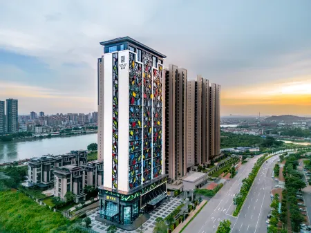Jade Bay Hotel Отели рядом с достопримечательностью «Ronggui Fisherman's Wharf, Shunde»