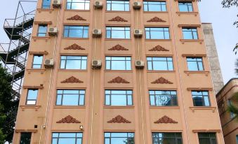 Baisha Business Hotel - Housity