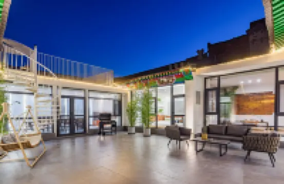 北京悅棠環球壹號民宿 Beijing Grand View Garden of Grape周辺のホテル