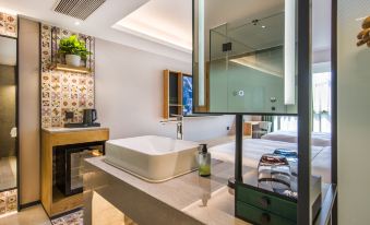 Qiu Guo Hotel (Shenzhen Futian Xiangmi Park Branch)
