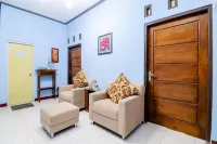 Nabhan Homestay Hotels near Jalan viral nanggulan