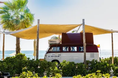 Bab Al Nojoum Hudayriyat Camp Hotel dekat Abu Dhabi Corniche and Breakwater