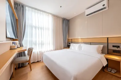 Anshi Hotel (Guangzhou Information Port Tianhe Park Metro Station)