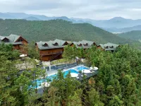 MounTours Resort Hotels in Lianshan
