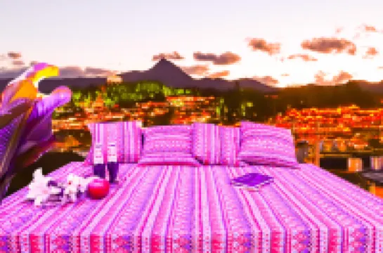 Yaxinju Inn โรงแรมใน