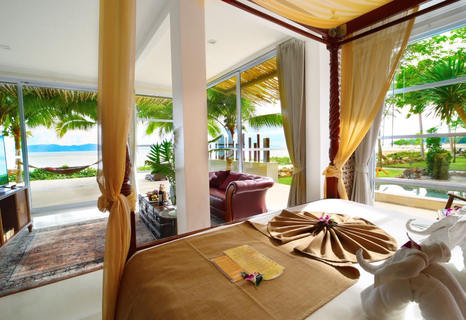 서머 럭셔리 비치 리조트 & 스파의 현대적인 객실