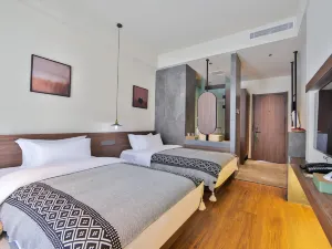 Mid-levels Hot Spring Home