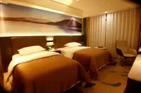 Longma Hotel Các khách sạn ở Nêdong