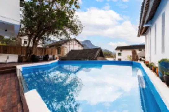 Fanjing Mountain Four Courtyard Homestay