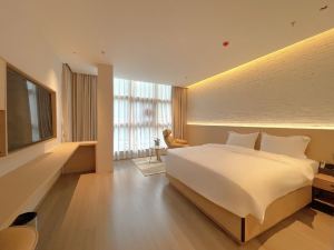 Zhuhai Meicheng Manju Hotel (Lvren Road Beach Swimming Pool)