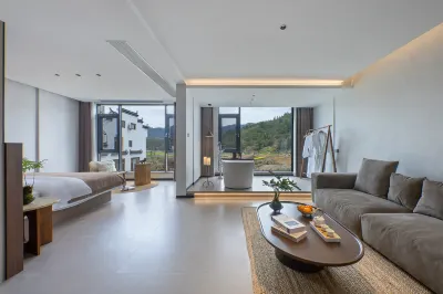 Floral Lux Hotel · Wuyuan Yuke Light Luxury Hotel (Jiangwan Scenic Area Store) Hotels in Jiangwan scenic spot
