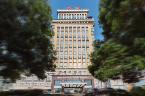 Pujiang International Hotel Hoteles en Pujiang